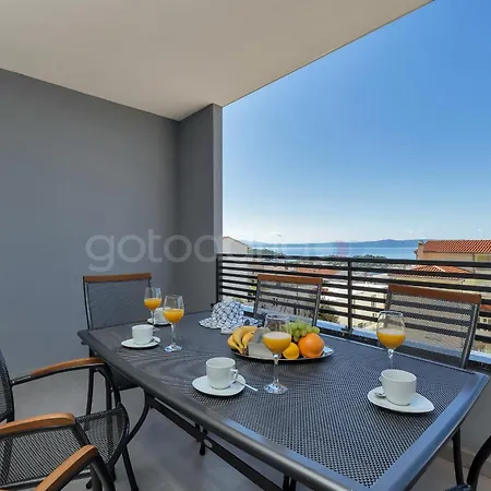 Luxury Lotus - Free Parking *