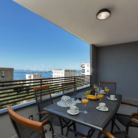 Luxury Lotus - Free Parking Apartament Makarska