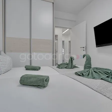 Luxury Lotus * Makarska