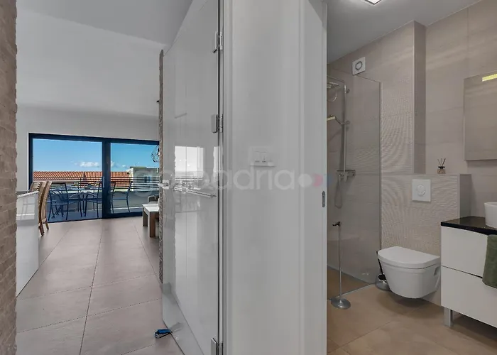 Apartment Luxury Lotus - Free Parking *