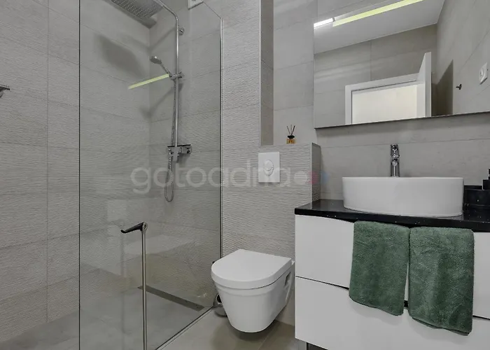 Apartman Luxury Lotus - Free Parking